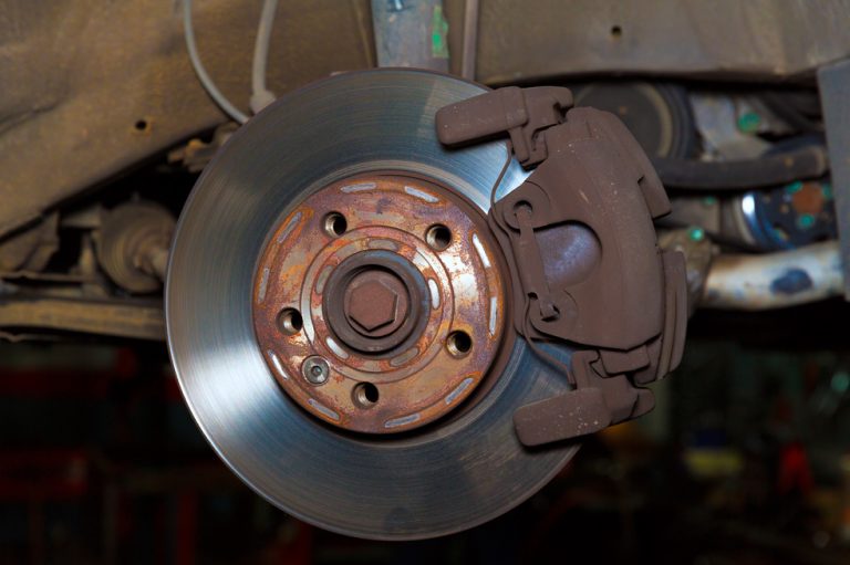 Signs That Show It's Time to Change Your Car's Brakes - Car Guys Auto